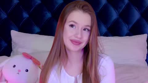 MilanaBalmain online show from 02/25/25, 02:11