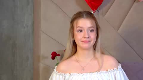 MilanaBalmain online show from 02/20/26, 06:26