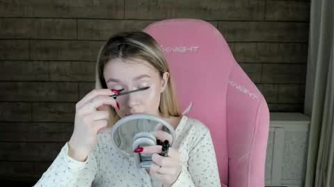 MilanaBalmain online show from 04/14/26, 04:18