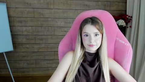MilanaBalmain online show from 07/08/26, 04:11