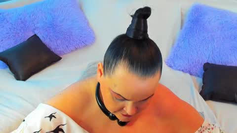 Lana online show from 01/08/25, 11:32