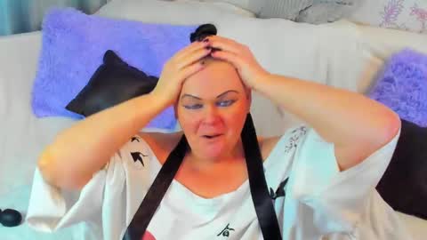 Lana online show from 02/09/25, 06:26