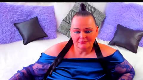 Snapshot of milanabiegert chatting on 06/25/26, 08:41 Lana online show from 06/25/26, 08:41