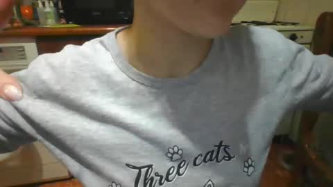 Snapshot of milanako chatting on 02/04/25, 02:53 milanako online show from 02/04/25, 02:53