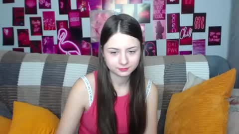 Snapshot of milanaroz chatting on 02/09/25, 05:50 milanaroz online show from 02/09/25, 05:50