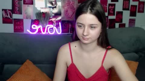 Snapshot of milanaroz chatting on 11/30/25, 06:01 milanaroz online show from 11/30/25, 06:01