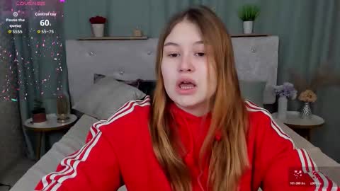 Snapshot of milanaxhoney chatting on 03/02/26, 12:46 milanaxhoney online show from 03/02/26, 12:46