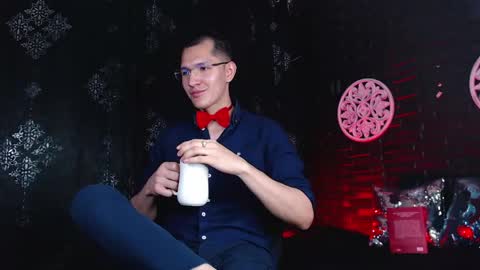 milandavid1 online show from 04/25/26, 05:54