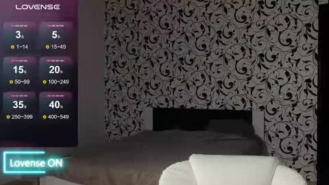 Mila online show from 11/13/25, 04:22