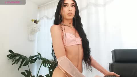 MILAN SANTANA online show from 12/03/24, 09:34