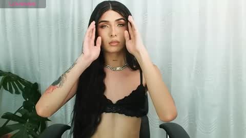 Snapshot of milansantana24 chatting on 12/05/24, 12:41 MILAN SANTANA online show from 12/05/24, 12:41