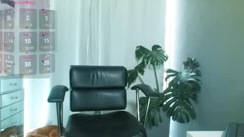 MILAN SANTANA online show from 10/09/25, 07:01