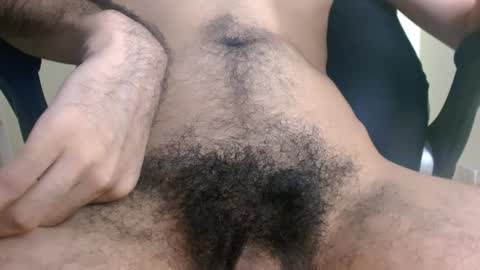 Snapshot of milanzaire chatting on 12/12/24, 08:03 milanzaire online show from 12/12/24, 08:03