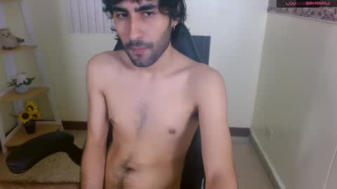 Snapshot of milanzaire chatting on 12/13/24, 05:05 milanzaire online show from 12/13/24, 05:05