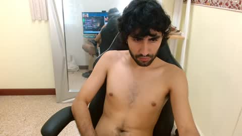 Snapshot of milanzaire chatting on 01/06/25, 02:04 milanzaire online show from 01/06/25, 02:04