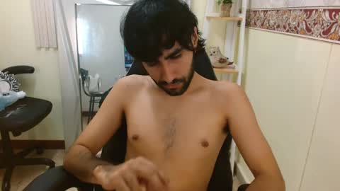 Snapshot of milanzaire chatting on 01/09/25, 12:14 milanzaire online show from 01/09/25, 12:14