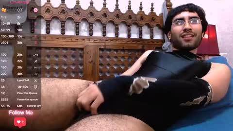 Snapshot of milanzaire chatting on 02/19/25, 02:33 milanzaire online show from 02/19/25, 02:33