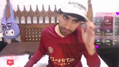 Snapshot of milanzaire chatting on 03/10/25, 01:12 milanzaire online show from 03/10/25, 01:12