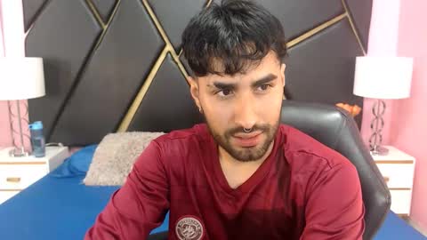 Snapshot of milanzaire chatting on 09/11/25, 12:33 milanzaire online show from 09/11/25, 12:33