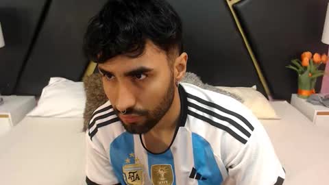 Snapshot of milanzaire chatting on 09/13/25, 06:51 milanzaire online show from 09/13/25, 06:51