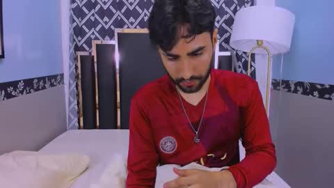 Snapshot of milanzaire chatting on 10/24/25, 12:30 milanzaire online show from 10/24/25, 12:30