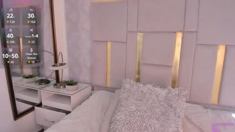 Snapshot of milasaenz1 chatting on 02/26/26, 02:27 Cami online show from 02/26/26, 02:27