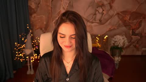 Snapshot of milashalovely chatting on 12/10/24, 06:22 Milasha online show from 12/10/24, 06:22