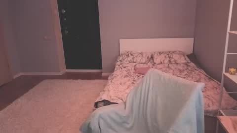 Mila online show from 02/16/26, 04:14