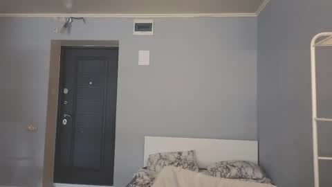 Mila online show from 03/04/26, 06:52