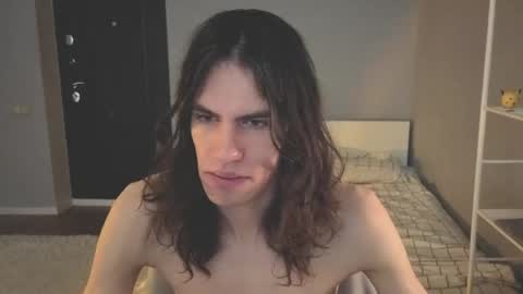 Mila online show from 05/20/26, 08:20
