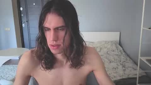 Mila online show from 06/18/26, 05:30