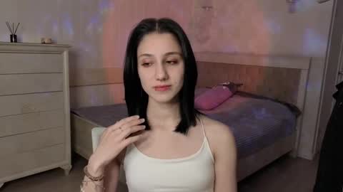 milavey online show from 03/26/26, 06:02