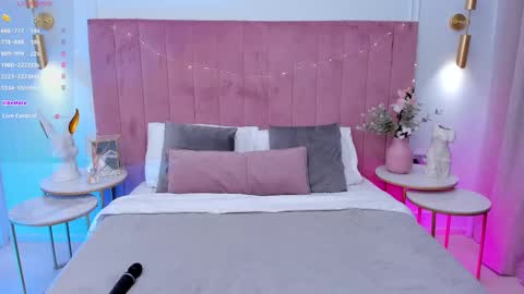 Snapshot of milavox chatting on 03/08/25, 05:38 Mia online show from 03/08/25, 05:38