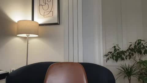 Mila online show from 05/11/26, 04:04