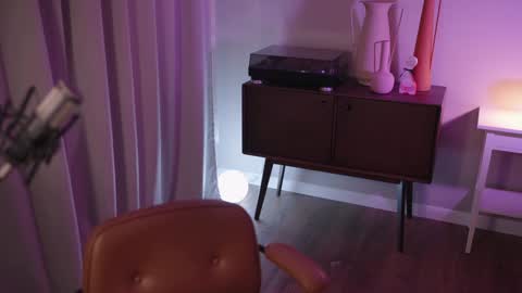 Snapshot of mileeena chatting on 12/11/24, 12:23 M Telegram mamagotachannel online show from 12/11/24, 12:23