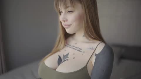 Snapshot of mileeena chatting on 01/19/25, 08:29 M Telegram mamagotachannel online show from 01/19/25, 08:29