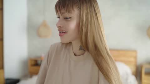 Snapshot of mileeena chatting on 02/05/25, 08:21 M Telegram mamagotachannel online show from 02/05/25, 08:21