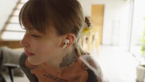 Snapshot of mileeena chatting on 02/14/25, 06:23 M Telegram mamagotachannel online show from 02/14/25, 06:23