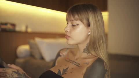 M  Telegram mamagotachannel online show from 04/08/26, 07:52