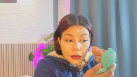 milena_lawson online show from 04/13/26, 12:32