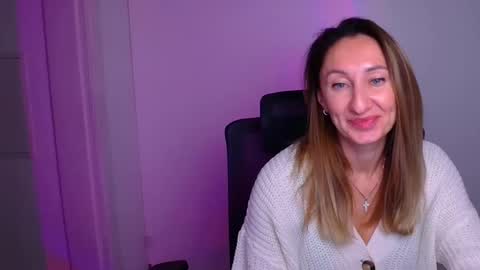 Snapshot of milena_sunny_ chatting on 12/16/25, 08:19 Milena online show from 12/16/25, 08:19