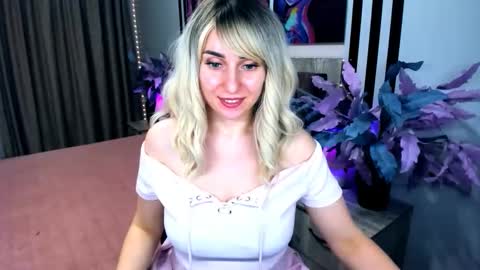 MilenaDaisy online show from 03/31/26, 02:50