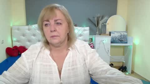 Milena online show from 01/11/26, 06:07