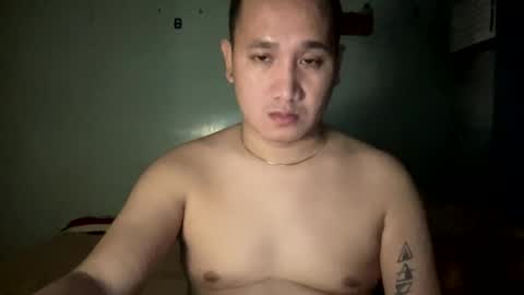 Snapshot of miles202395232 chatting on 10/12/25, 04:17 miles202395232 online show from 10/12/25, 04:17