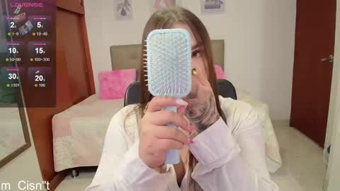 Snapshot of miley_baker chatting on 01/07/25, 01:24 Miley online show from 01/07/25, 01:24