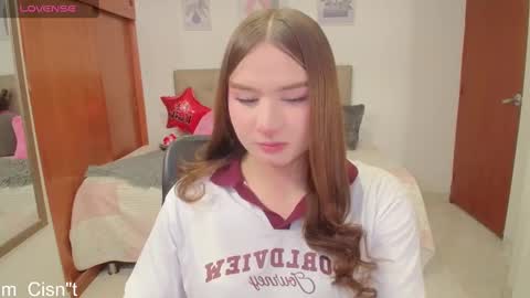 Snapshot of miley_baker chatting on 01/23/25, 01:24 Miley online show from 01/23/25, 01:24