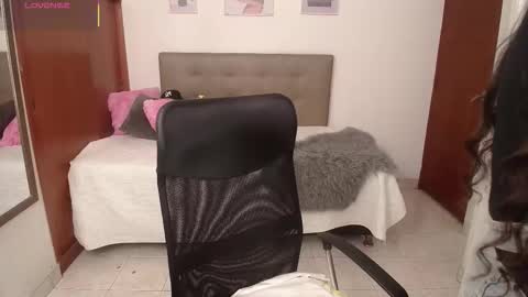 Miley online show from 02/27/26, 03:34