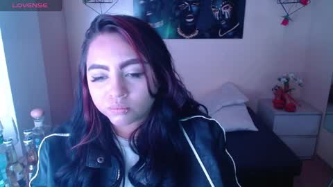 Snapshot of miley_clarck chatting on 03/26/26, 01:06 Miley online show from 03/26/26, 01:06