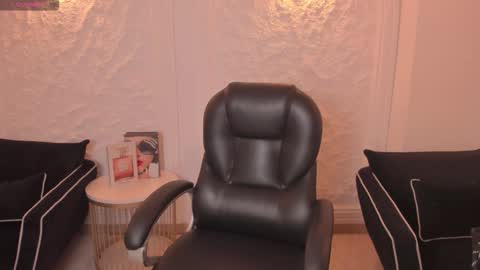 Miley Cruz  IG miley model23 online show from 03/04/26, 07:20