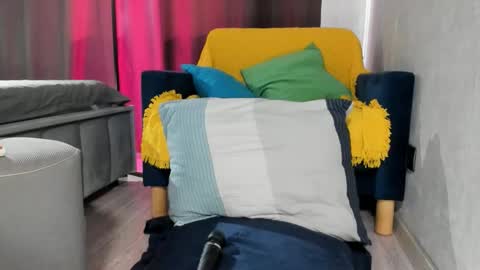 Snapshot of milf__mari chatting on 10/26/25, 11:38 Maria online show from 10/26/25, 11:38